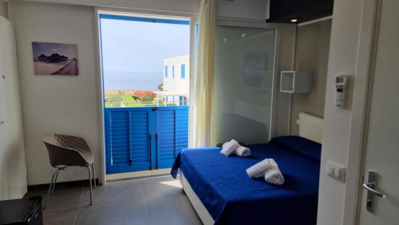 Room & Breakfast Cala Azzurra Macari Buitenkant foto