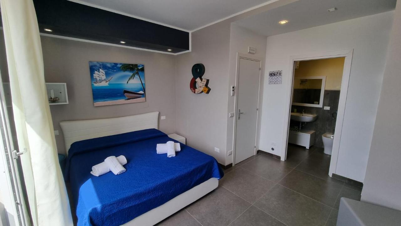 Room & Breakfast Cala Azzurra Macari Buitenkant foto